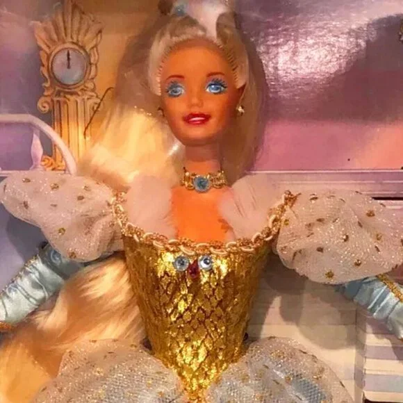 NIB Vintage Y2K 1996 MATTEL Collector Edition CINDERELLA BARBIE Walt Disney